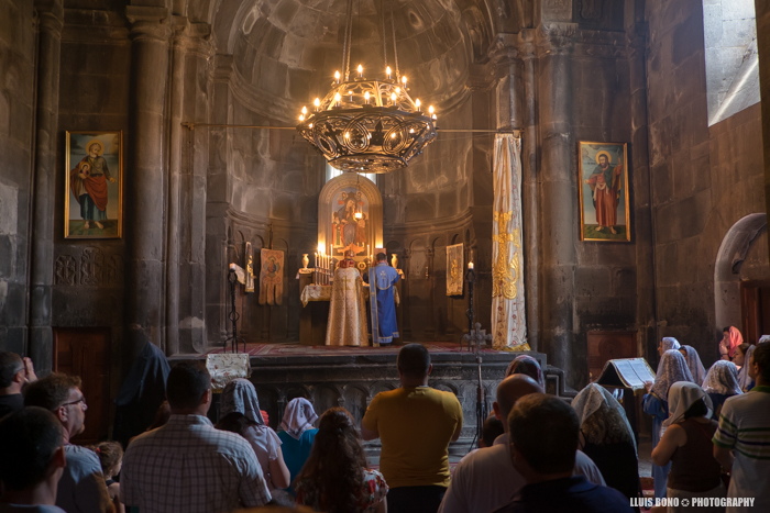 Interior del monestir de Geghard, a Armènia