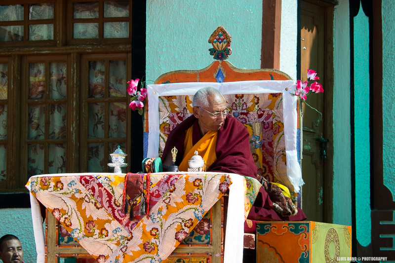 El Lama que presideix la cerimònia de danses Cham